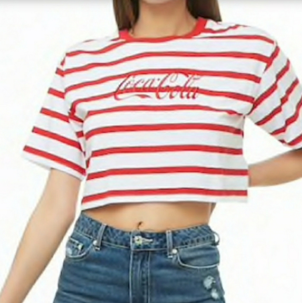 Coca Cola Striped Crop Tee Sz Medium